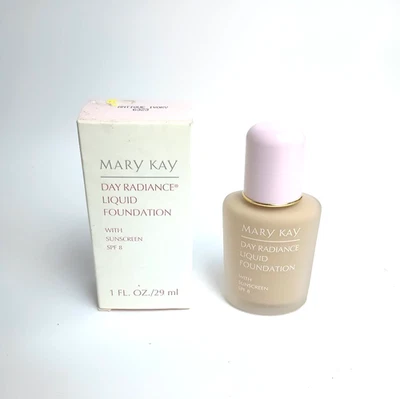 Mary Kay Antique Ivory Foundation NIB Liquid Day Radiance Coverage NOS - Image 1 of 4