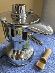 Vintage RYP HEALTHMASTER 4 Juicer Juice Extractor Art Deco Nice Heavy Chrome USA - Picture 1 of 22