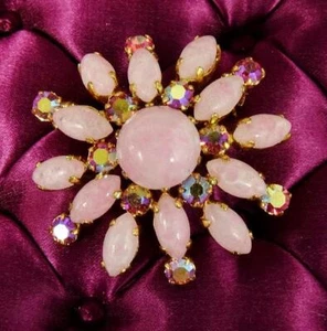 Beautiful Vintage French Pink Cabochon & Facetted Aurora Borealis Stone Brooch - Picture 1 of 12