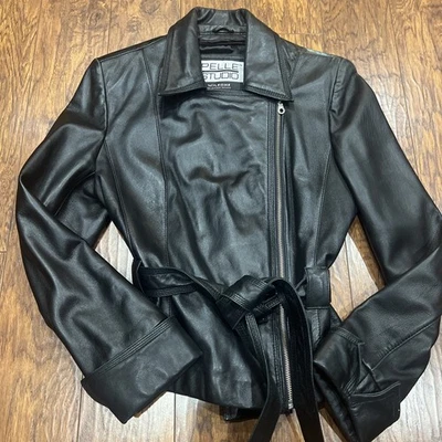 Chaqueta de moto vintage Wilson para mujer talla S negra de cuero suave con cremallera completa con cinturón  Foto 1 de 4