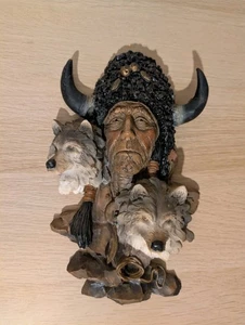 Shudehill Collectibles Nativi Americani Indiani Lupo Spirito Resina Appendiabiti da Parete 9" - Foto 1 di 8
