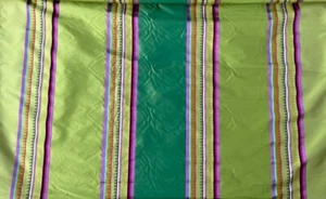 DESIGNERS GUILD FABRIC SILK TAFFETA VAVASSEUR LIME F1433 - Picture 1 of 3