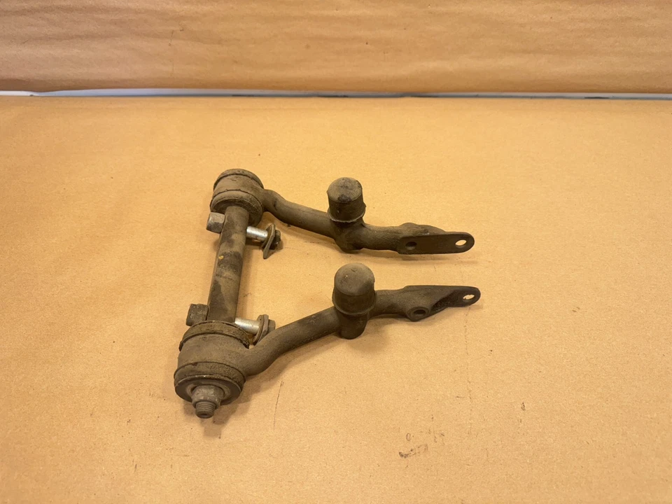 捷豹 XJ6 XJ12 XJS 原装前悬架上部 Wishbone 组件 原始设备制造商 — 第 1/4 张图片