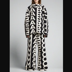 $375 NWT Marc Jacobs Black Ivory Oversized Logo Sweatpants size XL - Picture 1 of 8