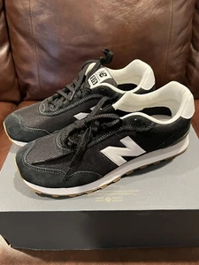 Size 9 -New Balance 515v3 Low Black White Gum - Picture 1 of 9