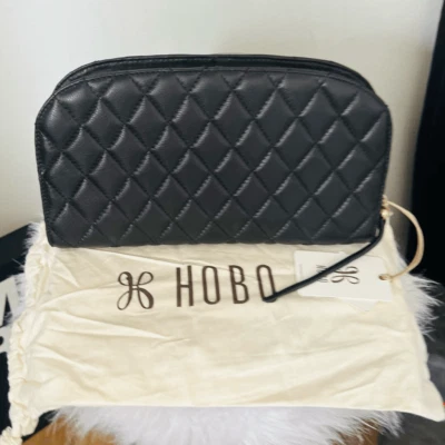 Bolso sin asas de cuero acolchado HOBO Cole, clásico elegante bolso de fiesta, negro, nuevo con etiquetas Foto 1 de 4