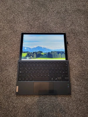 Surface Pro 7 mit Stift, Tastatur, Schutzhülle und Ladekabel 128 GB - Bild 1 von 2