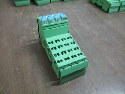 Phoenix Contact IBIL24DI8 Interbus 2726227 HW/FW: 02/- Used - Image 1 of 4