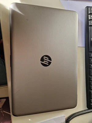 Notebook HP 15-ay032nl 4gb - Immagine 1 di 4