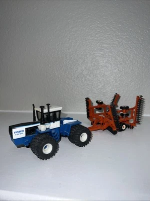 Custom Ford FW-60 Tractor, 1:64 Scale, With Allis Chalmers 2600 Tandem Disk - Image 1 of 4