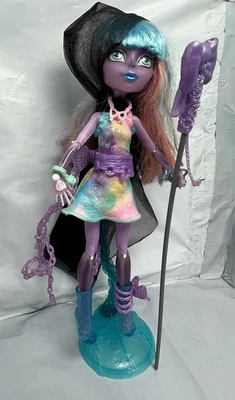 Monster High Haunted – Student Spirits River Styxx Missing 1 Piece. Used - Image 1 of 4