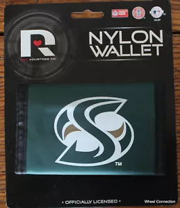 California State University, Sacramento Hornets Tri Fold Nylon Wallet Lic. - Foto 1 di 4