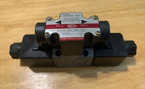 HD1-3W-BG1A-025A-WYA TOYOOKI Solenoid Directional Valve New - Picture 1 of 4