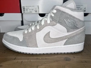 Size 10.5M / 12W - Nike Air Jordan 1 Mid SE Particle Grey Neutral AJ1 DO7139 002 - Picture 1 of 5