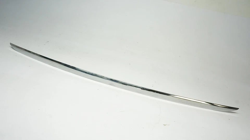 Хромированная отделка молдингом крышки багажника Audi A6 2016-2018 годов выпуска 4G5853927 - Изображение 1 из 4