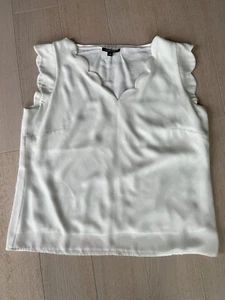 Schönes Blusenshirt von Comma Gr. 42 in weiß - Bild 1 von 3