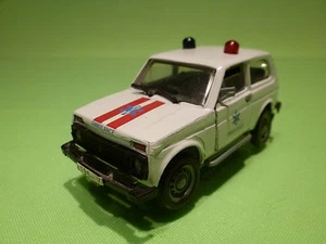MADE IN USSR CCCP 21213 LADA NIVA - AMBULANCE - 1:43 - EXT. RARE - POOR - 478 - Picture 1 of 11