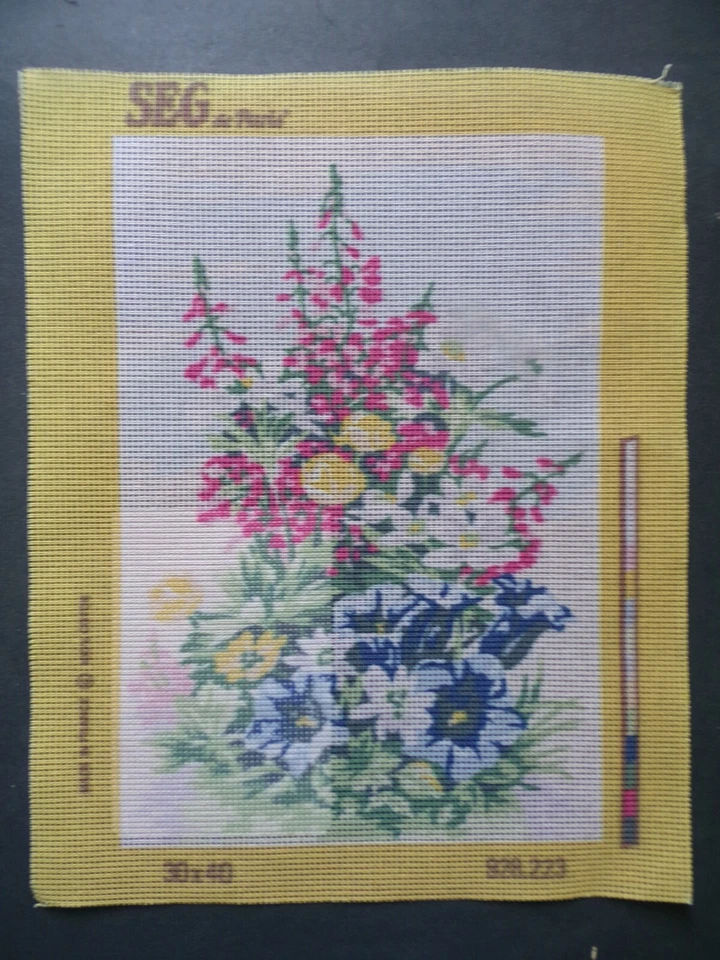 § canevas pénélope SEG DE PARIS - fleurs - 30 x 40 cm - Photo 1/1