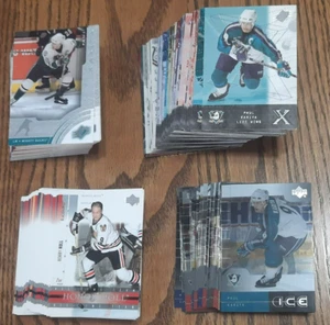 4 CONJUNTOS BASE COMPLETOS DE CARTAS DE HOCKEY DE BARAJA SUPERIOR-HONOR ROLL-ICE-SPx- 2001-02 2000-01 - Imagen 1 de 17