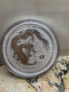 1 kilo 2012 Perth Mint Lunar Dragon Silver Coin .999 in capsule. - Picture 1 of 2