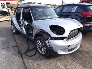 MINI Countryman 1.6 Diesel Handschaltung Verteilergetriebe Koffer 9811708 2014 - Bild 1 von 5