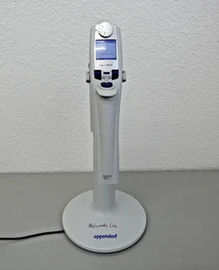 Pipeta electrónica Eppendorf repetidor E3 con soporte de carga - Imagen 1 de 6