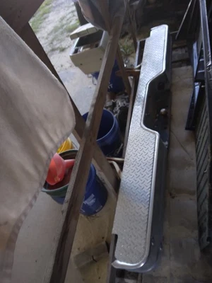 1985 Chevrolet C-10 Pickup Rear Chrome Step Bumper With Brackets Foto 1 de 3