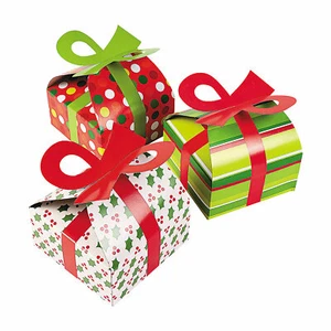3D Christmas Gift Boxes With Bow - Party Supplies - 12 Pieces - Bild 1 von 3