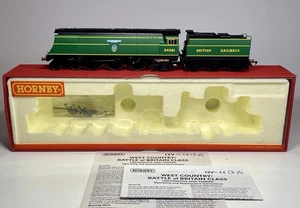 Hornby R2220 Batalla de Gran Bretaña Steam Loco 34081 92 Escuadrón BR Verde - Calibre OO - Imagen 1 de 19