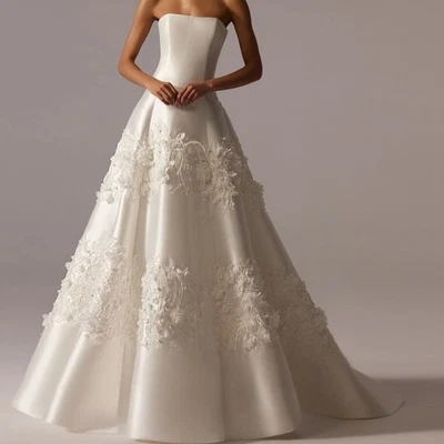 Strapless Princess Satin Wedding Dress Chic Flower Appliques bride Gown No shawl - Image 1 of 4