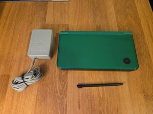 Nintendo DSi LL XL DS Grün Konsole Handheld-System Ok Zustand - Bild 1 von 11