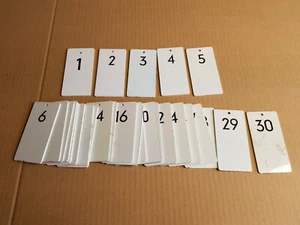 Set 30 Stück Nummern 1-30 Schilder Zahlenschild PVC Lager weiß Bundeswehr - Picture 1 of 2