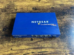 Netgear DS104 4-portowy koncentrator Dual-Speed, niebieski – nieprzetestowany, bez zasilacza - Zdjęcie 1 z 5