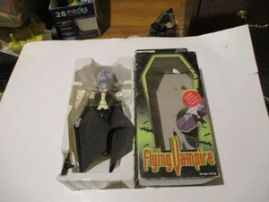 Vintage Flying Vampire Dracula w/ Red flashing Eyes Figure Magical Key Inc - Picture 1 of 3
