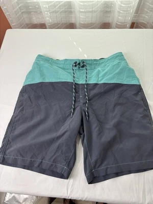 Sonoma Goods Bañador Para Hombres Gris Mediano Verde Tabla Pantalones Cortos Exterior Informales Hombres Foto 1 de 4