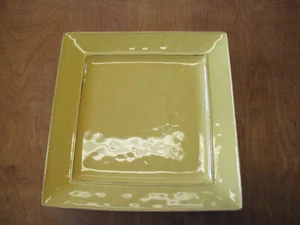 Plato de Cena Pier 1 MARTILLO MANGO AMARILLO CUADRADO 10 3/8" 1 EA 12 Disponible - Imagen 1 de 3