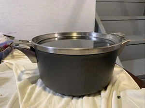 Olla Calphalon anodizada dura de 6 cuartos con tapa - Imagen 1 de 6