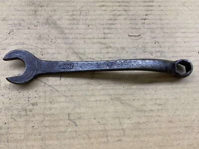 LLAVE ENCHUFABLE ANTIGUA VINTAGE ORIGINAL FORD MODELO T M, OEM, vintage, clásica Foto 1 de 4