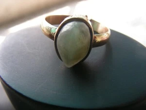 Brass Ring In Cat's eye or lehsuniya gem belongs to the powerful planet Ketu - Picture 1 of 2