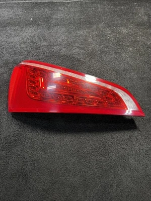 2009-2012 Audi Q5 Left Driver Side Rear Trunk LED Tail Light Lamp OEM 8R0945093B - Image 1 of 4