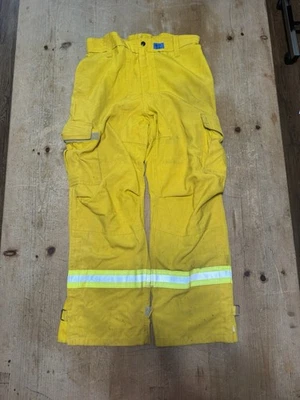 1st Defense CalPia Nomex Wildland Fire Fighting Pants Yellow Reflective 34x30 4Z - Image 1 of 3