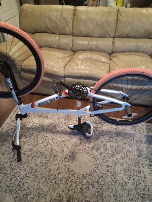 Bicicletas BMX SE Foto 1 de 4