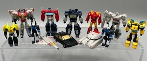 Lotto FIGURINE TRANSFORMERS CYBERVERSE blackjack 1988 micromaster vintage - Foto 1 di 12