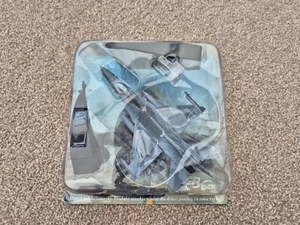 ATLAS AMERCOM 1:100 CLASSIC GENERAL DYNAMICS F-16C FIGHTING FALCON DIECAST PLANE - Picture 1 of 5