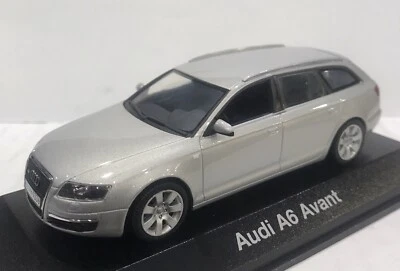 modellino Audi A6 Avant 2005 Minichamps  Silver 1:43 Die-cast - Immagine 1 di 4