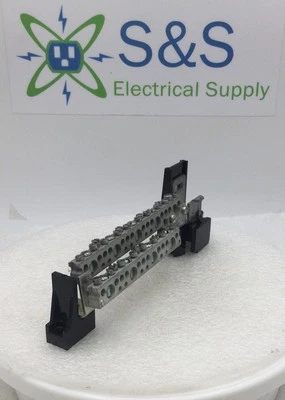 Crouse Hinds 34 Position Combo Neutral Isolated Grounding Bar 8 1/4" x 3" - Image 1 of 4
