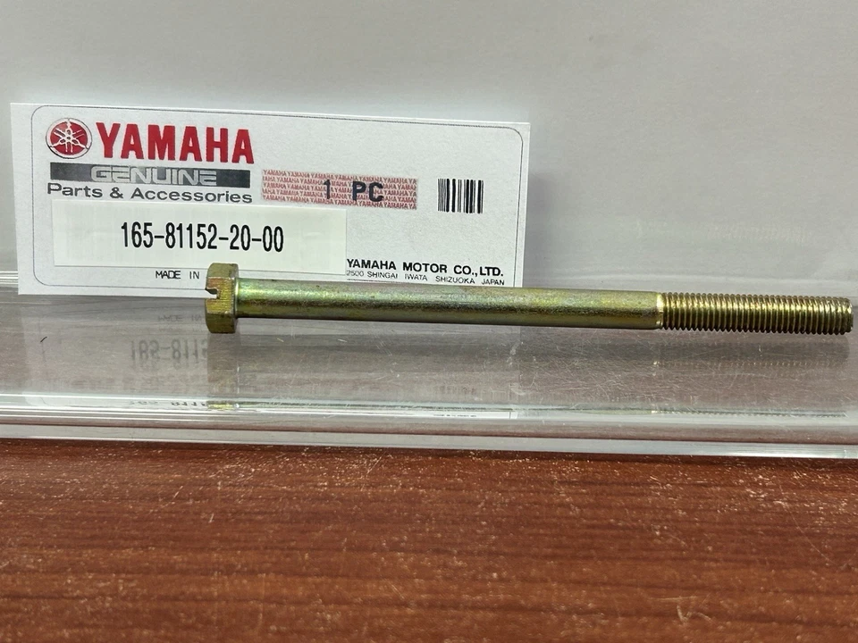 NEW NOS YAMAHA IGNITION ROTOR GENERATOR BOLT 165-81152-20-00 L5T YG5T 100 - Image 1 of 1