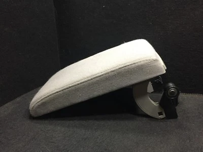 2002 2003 2004 VOLKSWAGEN PASSAT CENTER CONSOLE STORAGE LID ARMREST OEM D23 - Image 1 of 4