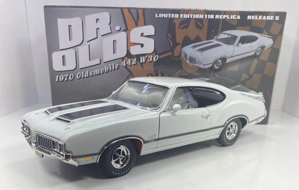 ACME 1/18 Scale 1970 OLDSMOBILE 442 W30”198 Made Prazych Exclusive - Image 1 of 4