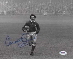 GERALD DAVIES RUGBY ICON SIGNED VINTAGE IN-ACTION FOR WALES PHOTO PSA - Picture 1 of 2